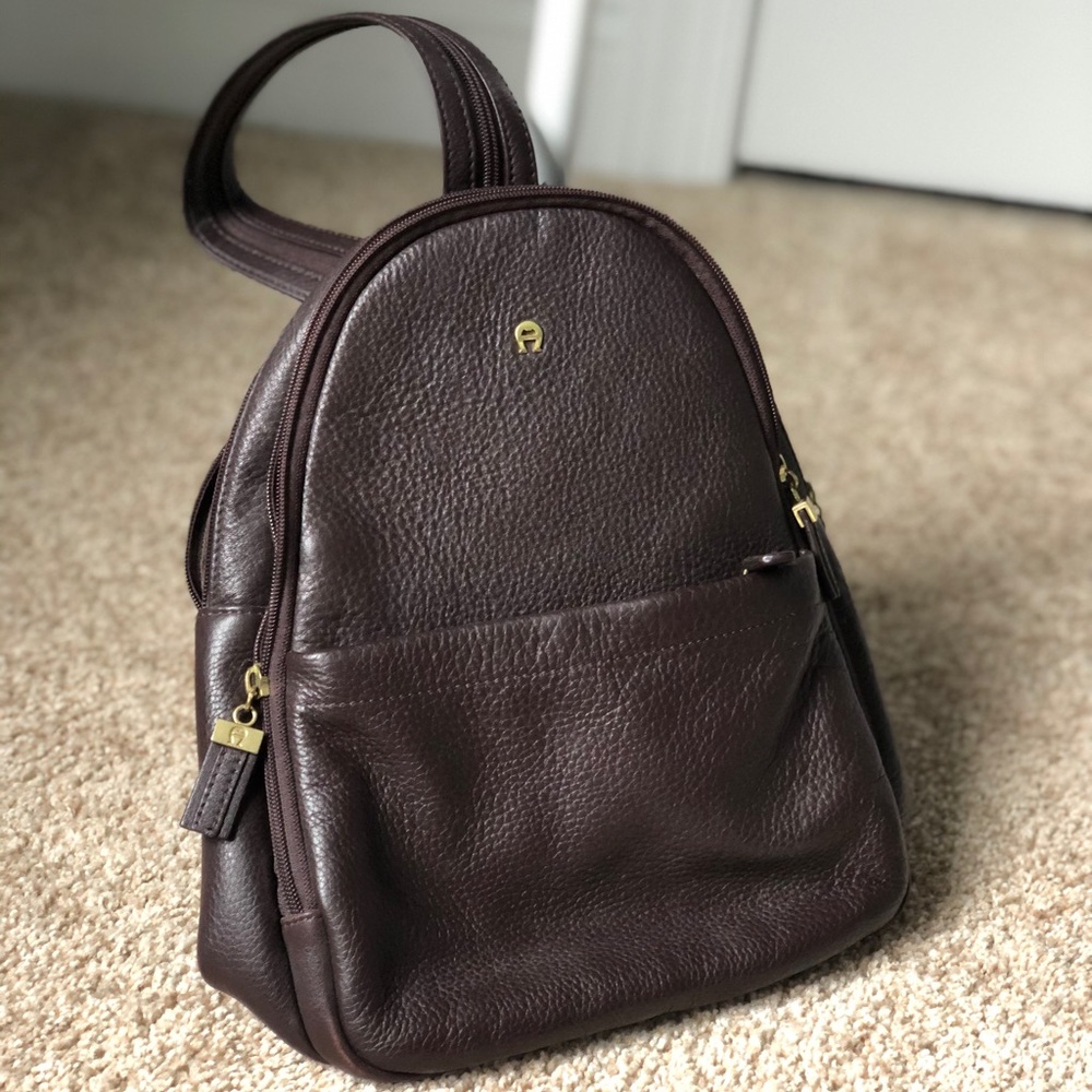 Authentic Leather Travel Backpack. VINTAGE